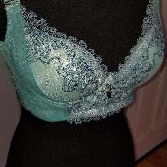 Vtg Warner's Lace & Satin Shine-on  Bra 34B - Picture 10 of 10